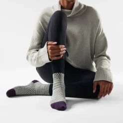 Women's Everyday Cozy Popcorn Cable Crew Socks