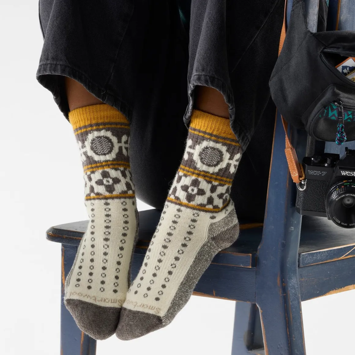 Women's Everyday Cozy Retro Sunflower Crew Socks