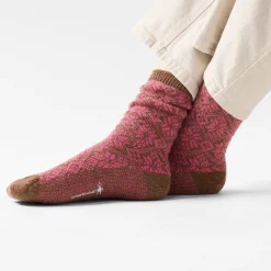 Women's Everyday Cozy Traditional Snowflake Crew Socks