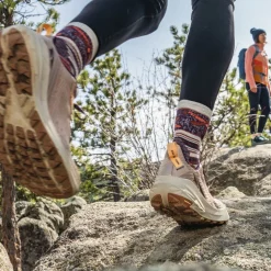 Women's Hike Dragon Stitch Mid Crew Socks