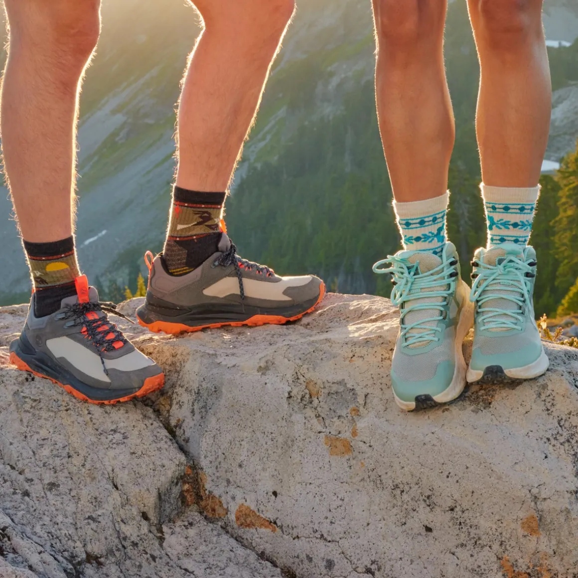 Women's Hike Retro Floral Mid Crew Socks