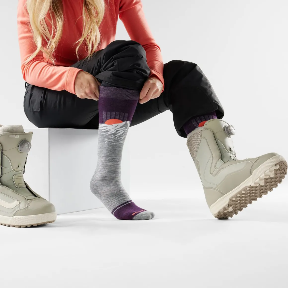 Women's Snowboard Valley Sunset Over The Calf Socks
